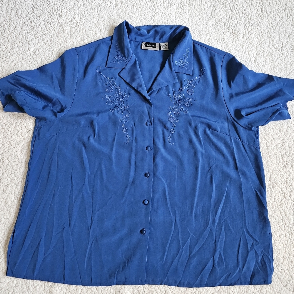 MAGGIE BARNES polyester size 22W shirt top blouse short sleeved button front